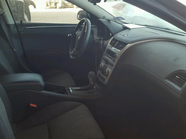 1G1ZC5EB3AF169913 - 2010 CHEVROLET MALIBU 1LT ვერცხლისფერი ფოტო 5