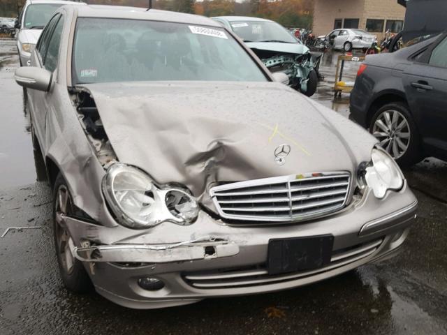 WDBRF92H67F903207 - 2007 MERCEDES-BENZ C 280 4MAT GRAY photo 9