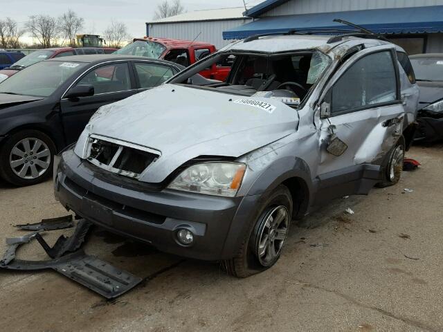 KNDJC733365560195 - 2006 KIA SORENTO EX SILVER photo 2