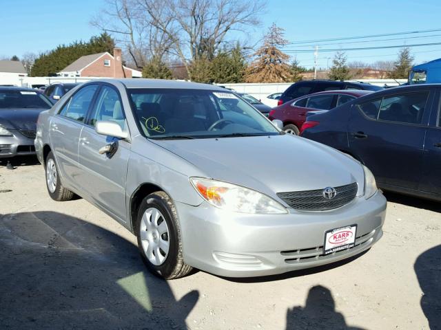 4T1BE32K74U816921 - 2004 TOYOTA CAMRY LE ვერცხლისფერი ფოტო 1
