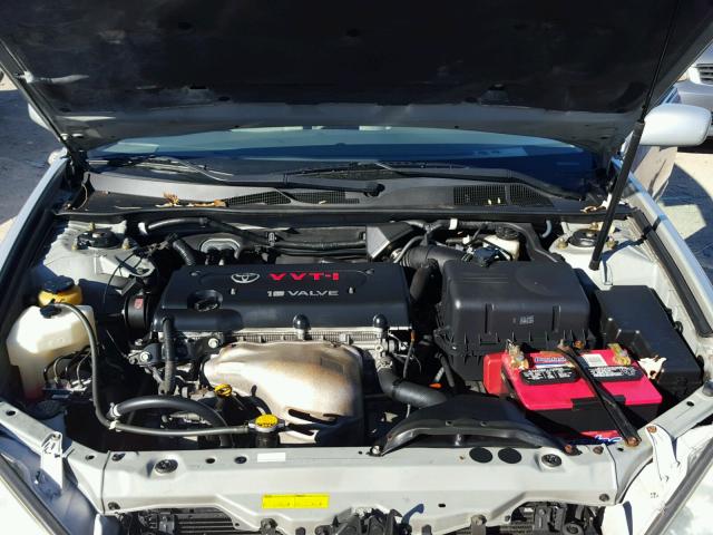 4T1BE32K74U816921 - 2004 TOYOTA CAMRY LE ვერცხლისფერი ფოტო 7