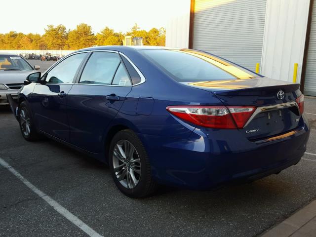 4T1BF1FK0GU604328 - 2016 TOYOTA CAMRY LE BLUE photo 3