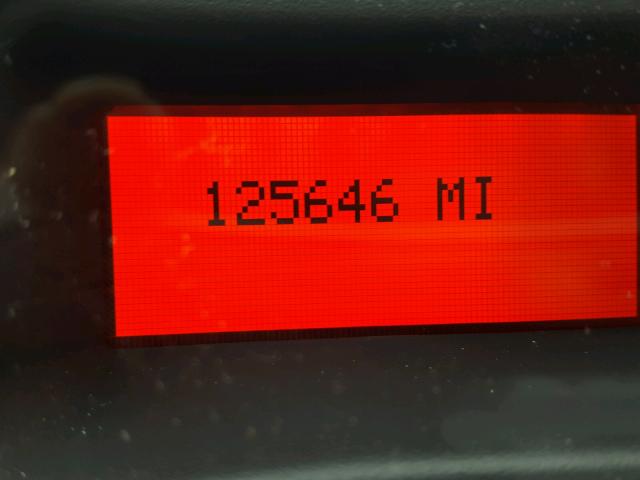 2G2WP552581137338 - 2008 PONTIAC GRAND PRIX GRAY photo 8