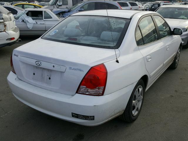 KMHDN46D85U087503 - 2005 HYUNDAI ELANTRA GL WHITE photo 4