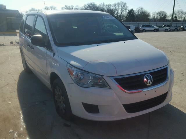 2V4RW4D15AR174319 - 2010 VOLKSWAGEN ROUTAN S WHITE photo 1