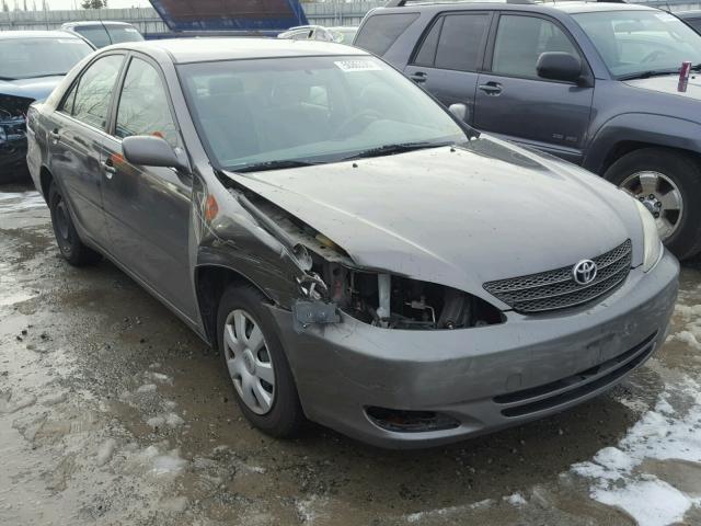 JTDBE32K840279083 - 2004 TOYOTA CAMRY LE CHARCOAL photo 1