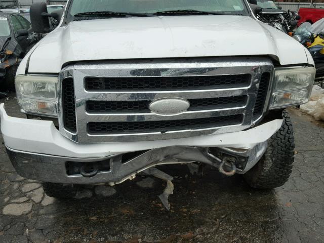 1FTSW21P55EA59148 - 2005 FORD F250 SUPER WHITE photo 9