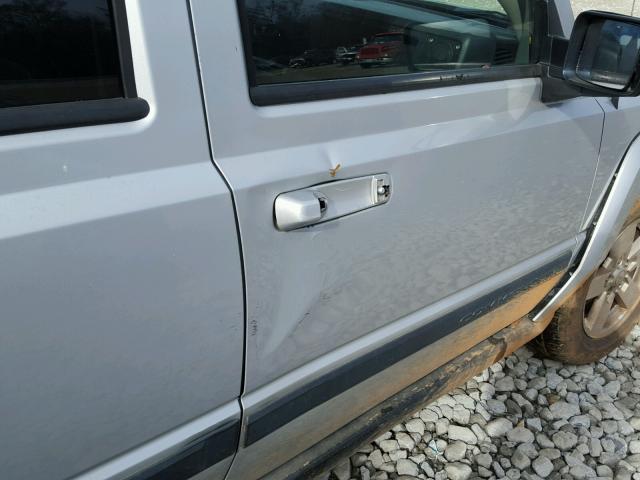1J8HG48N27C530039 - 2007 JEEP COMMANDER SILVER photo 9