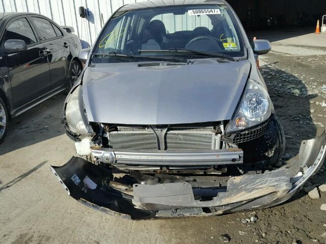 JHMGD37637S056607 - 2007 HONDA FIT S SILVER photo 9