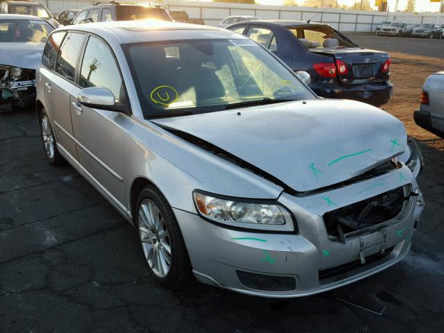 YV1MW390992473301 - 2009 VOLVO V50 2.4I SILVER photo 1