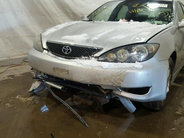 4T1BE32K65U613097 - 2005 TOYOTA CAMRY LE SILVER photo 9