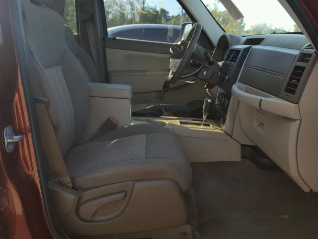 1J8GP28K69W528639 - 2009 JEEP LIBERTY SP MAROON photo 5