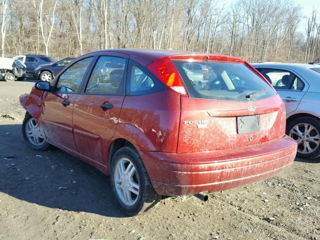 3FAFP37N15R104888 - 2005 FORD FOCUS ZX5 RED photo 3