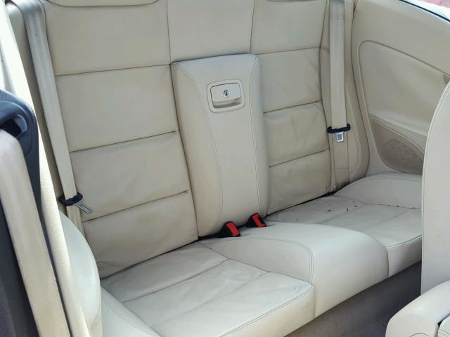 WVWDB71F57V033113 - 2007 VOLKSWAGEN EOS 3.2L S RED photo 6