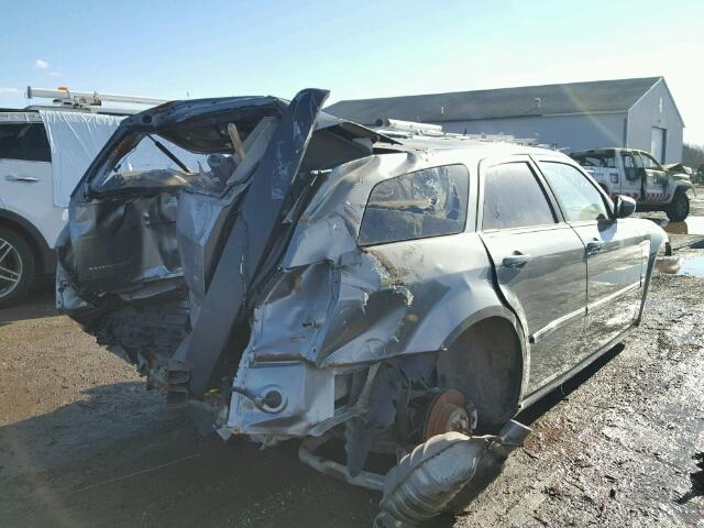 2D4GV58245H557504 - 2005 DODGE MAGNUM R/T GRAY photo 4