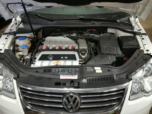 WVWDB71FX7V041918 - 2007 VOLKSWAGEN EOS 3.2L S WHITE photo 7
