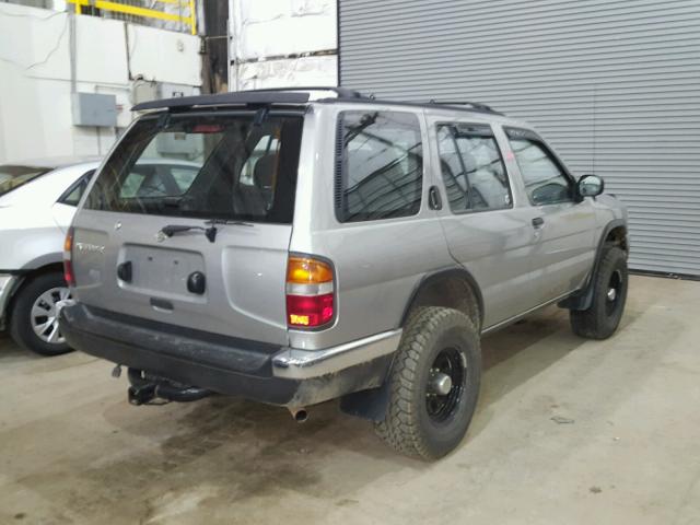 JN8AR05Y1XW315619 - 1999 NISSAN PATHFINDER SILVER photo 4