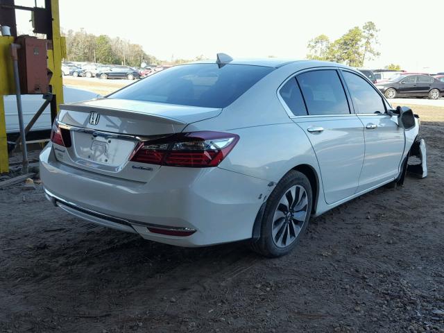 JHMCR6F36HC012752 - 2017 HONDA ACCORD HYB WHITE photo 4