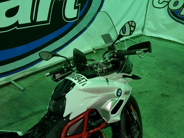 WB10B1608HZ317729 - 2017 BMW F700 GS WHITE photo 5