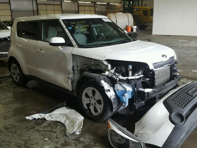 KNDJN2A25F7805266 - 2015 KIA SOUL WHITE photo 1