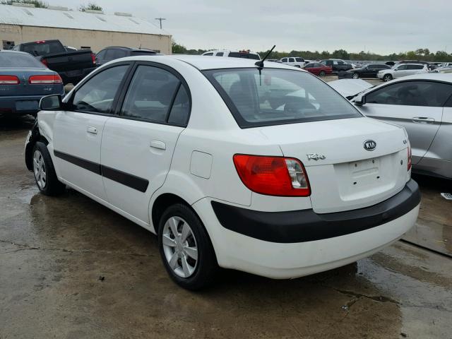 KNADE123166167356 - 2006 KIA RIO WHITE photo 3