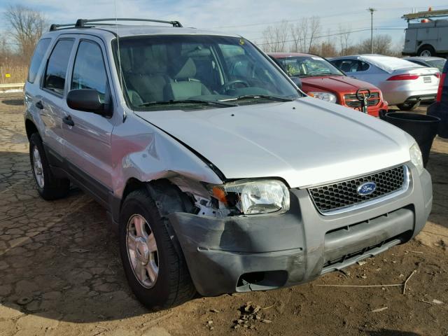 1FMCU03103KA80653 - 2003 FORD ESCAPE XLT SILVER photo 1