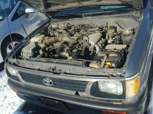 4TANL42N8TZ215117 - 1996 TOYOTA TACOMA GRAY photo 7