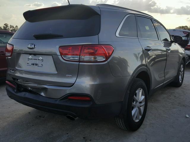 5XYPG4A30HG317549 - 2017 KIA SORENTO LX SILVER photo 4