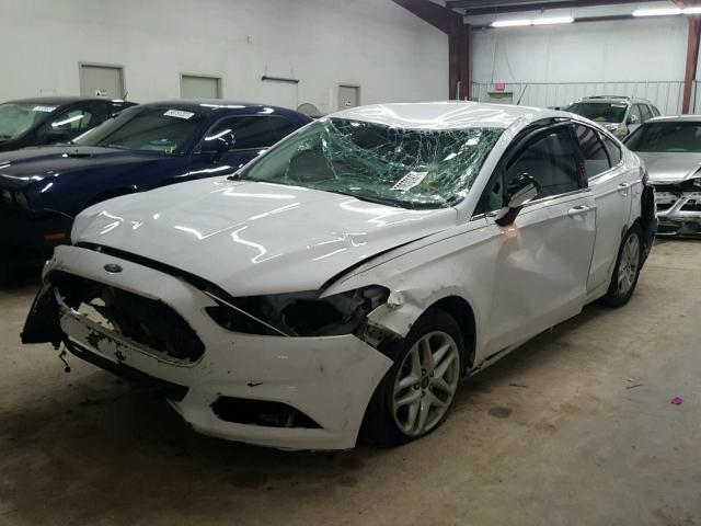 3FA6P0H79GR133105 - 2016 FORD FUSION SE WHITE photo 2