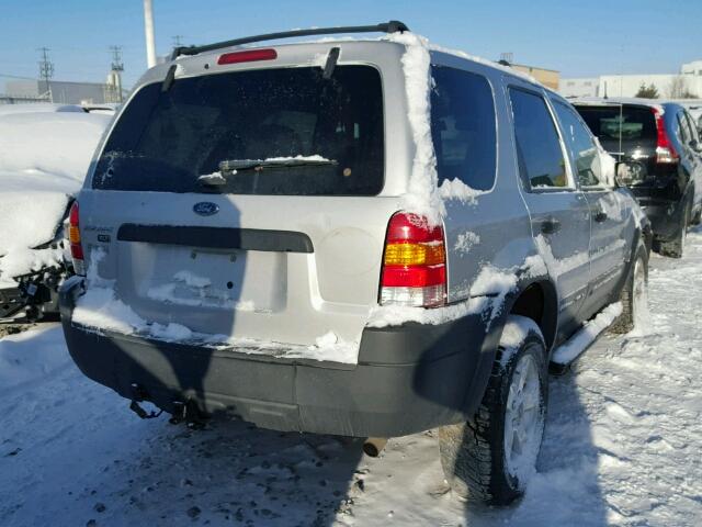 1FMYU93115KA06378 - 2005 FORD ESCAPE XLT SILVER photo 4