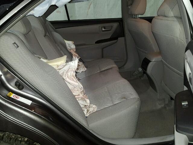 4T1BF1FK9GU502719 - 2016 TOYOTA CAMRY LE ნაცრისფერი ფოტო 6