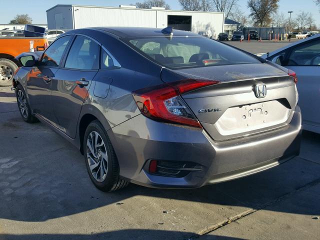 19XFC2F7XHE227488 - 2017 HONDA CIVIC EX GRAY photo 3