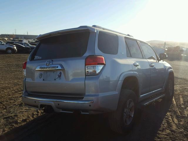 JTEBU5JR8B5046460 - 2011 TOYOTA 4RUNNER SR SILVER photo 4