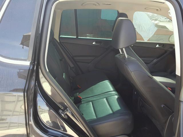 WVGAV7AX0AW520316 - 2010 VOLKSWAGEN TIGUAN S BLACK photo 6