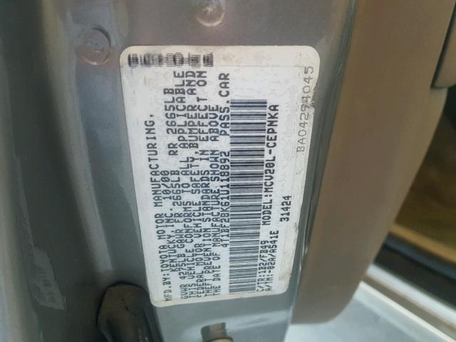 4T1BF28K61U118892 - 2001 TOYOTA CAMRY LE ოქროსფერი ფოტო 10