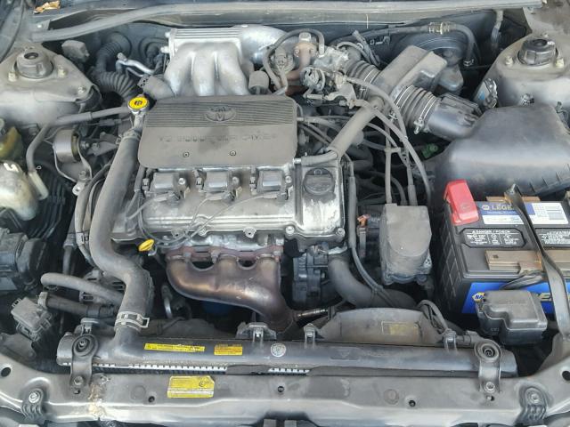 4T1BF28K61U118892 - 2001 TOYOTA CAMRY LE ოქროსფერი ფოტო 7