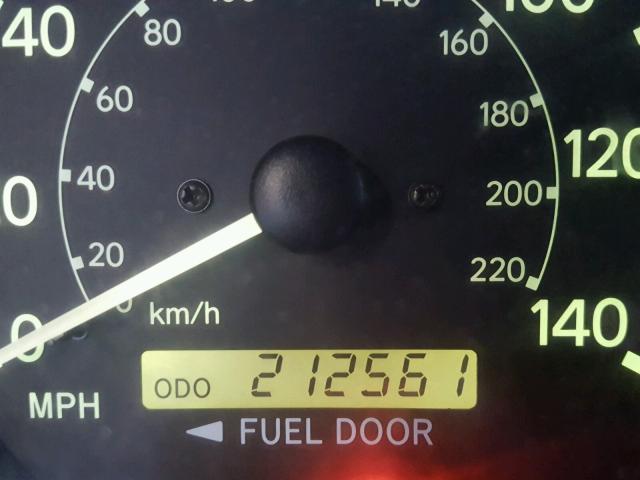 4T1BF28K61U118892 - 2001 TOYOTA CAMRY LE ოქროსფერი ფოტო 8