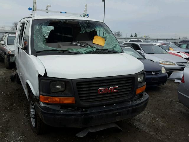 1GTGG25C681174525 - 2008 GMC SAVANA G25 WHITE photo 1