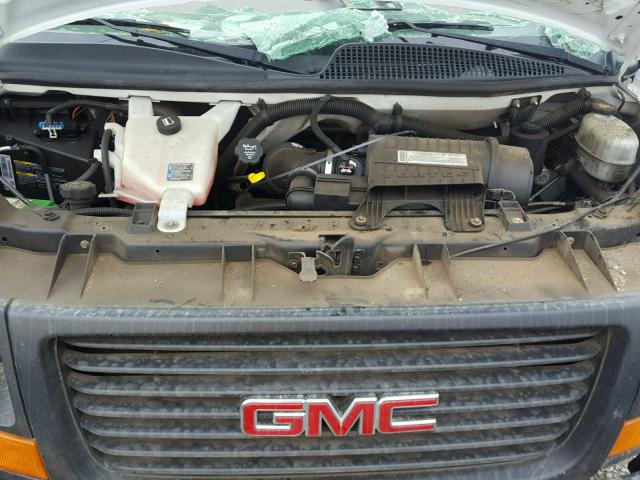 1GTGG25C681174525 - 2008 GMC SAVANA G25 WHITE photo 7