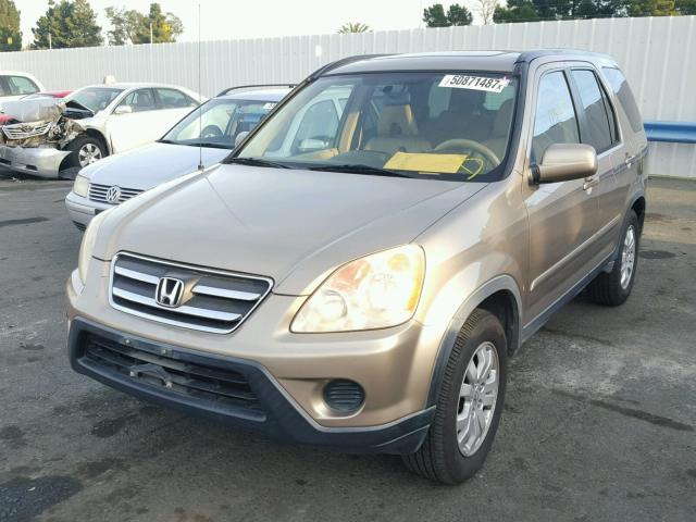 JHLRD78996C034438 - 2006 HONDA CR-V SE GOLD photo 2