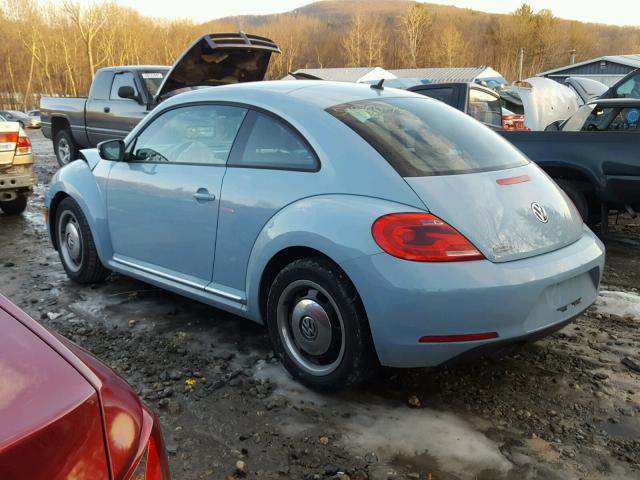 3VWJP7AT0CM623859 - 2012 VOLKSWAGEN BEETLE BLUE photo 3