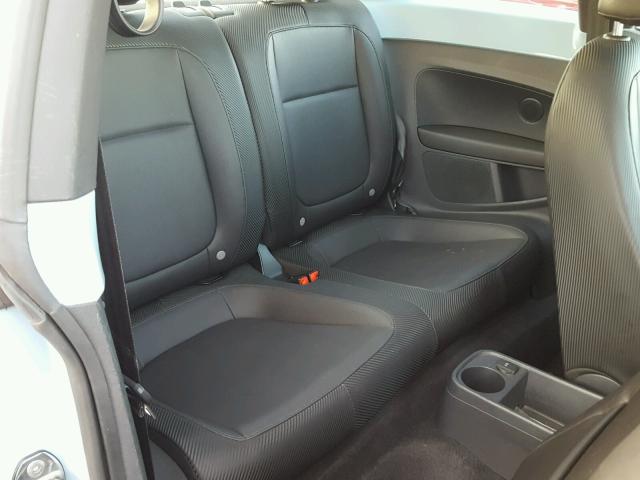 3VWJP7AT0CM623859 - 2012 VOLKSWAGEN BEETLE BLUE photo 6