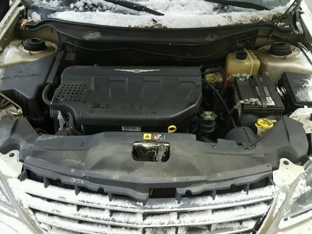 2C8GF78465R408768 - 2005 CHRYSLER PACIFICA L TAN photo 7