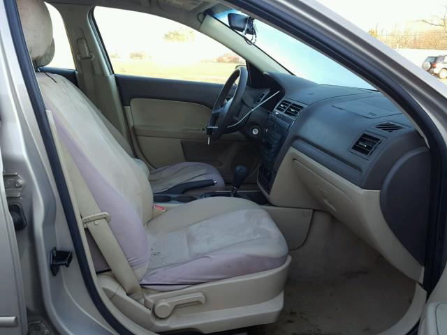 3FAFP07Z96R166090 - 2006 FORD FUSION SE BEIGE photo 5