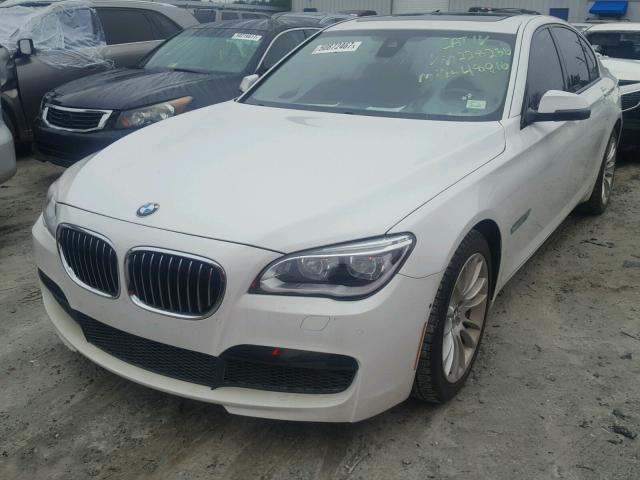 WBAYA8C51ED228236 - 2014 BMW 750 I WHITE photo 2