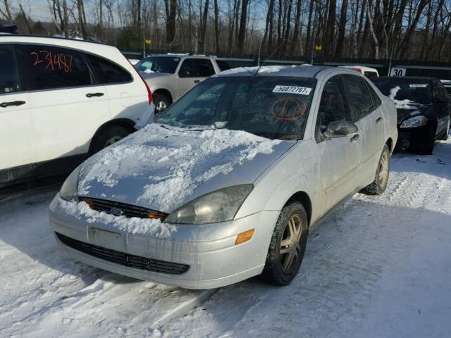 1FAFP34PX3W287904 - 2003 FORD FOCUS SE SILVER photo 2