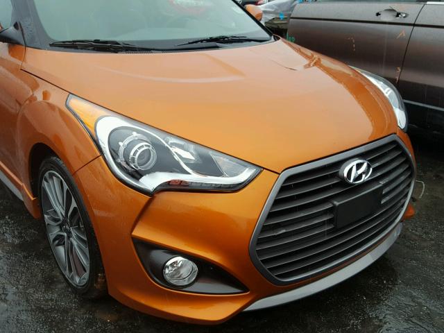 KMHTC6AE2GU302552 - 2016 HYUNDAI VELOSTER T ORANGE photo 9