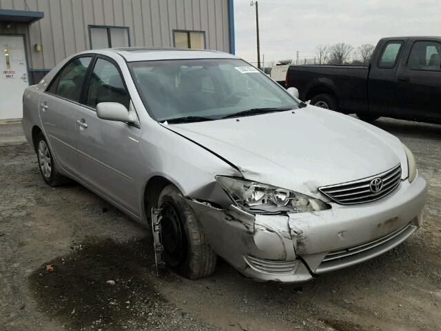 4T1BE30K05U976059 - 2005 TOYOTA CAMRY LE SILVER photo 1