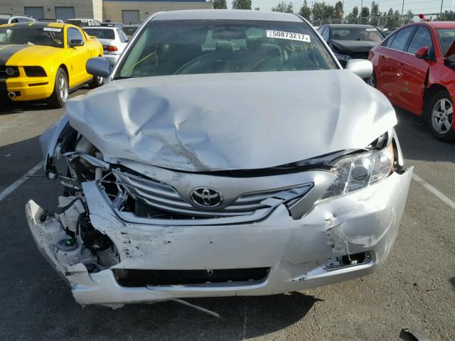 4T1BE46KX8U198726 - 2008 TOYOTA CAMRY CE SILVER photo 9