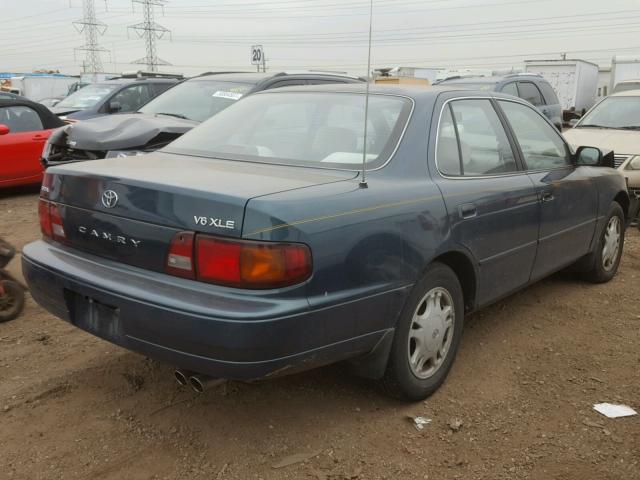 4T1BF12K2TU873382 - 1996 TOYOTA CAMRY LE GREEN photo 4